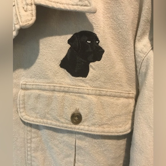 Cabelas Outdoor Gear Button Down Shirt Embroidered Dog - Picture 3 of 4